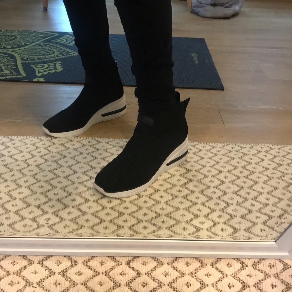 Mark fisher wedge sneakers 2 1/2 inch wedge